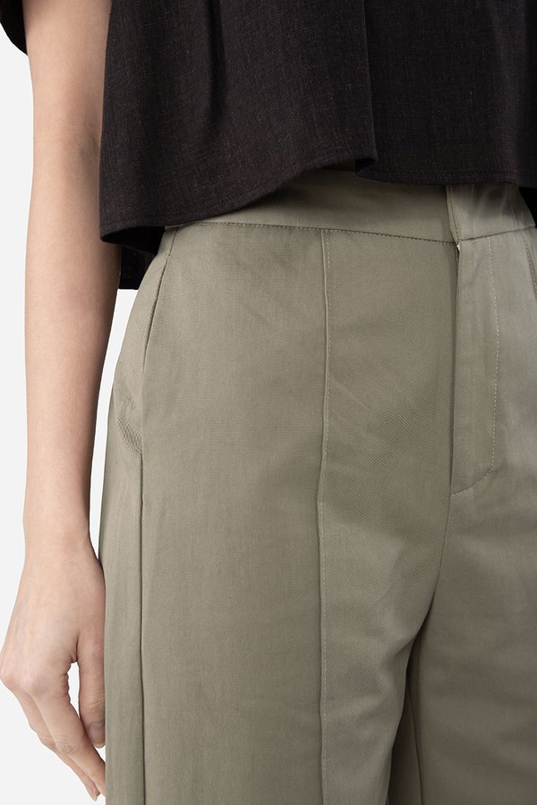 Evius Pants