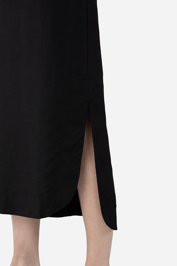 Iwa Dress