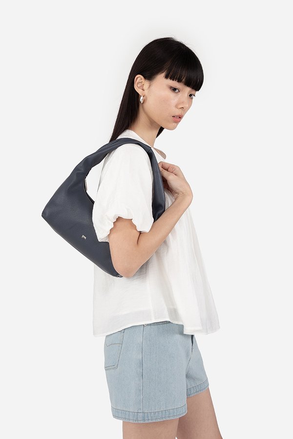 GVN Small Hobo Bag