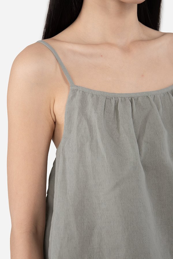 Yesseca Cami
