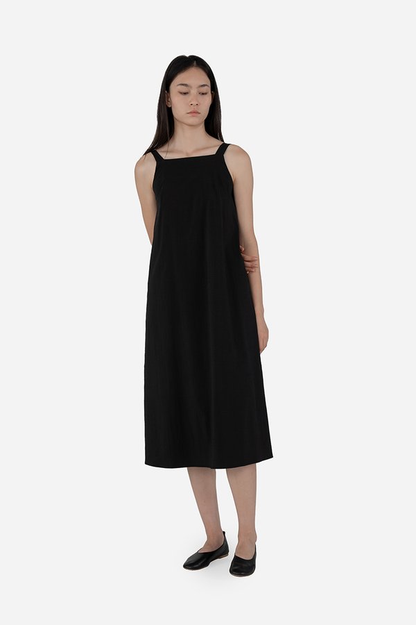 Quieva Dress