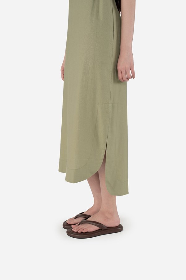 Iwa Dress