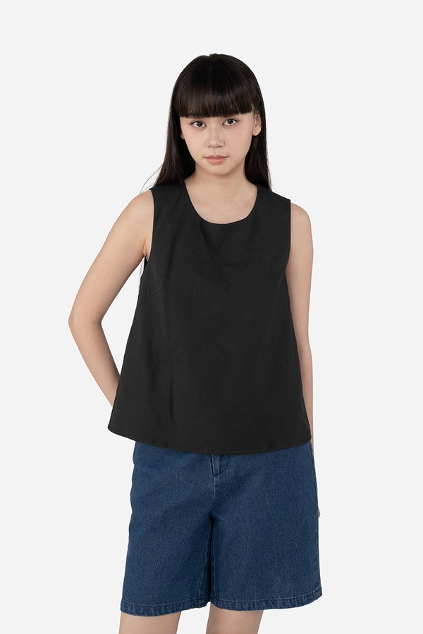 Josette Tank