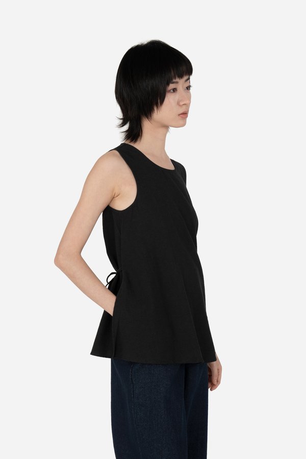Hollyn Tank