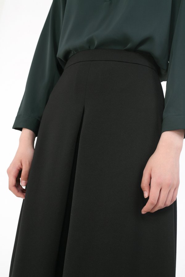 Olvian Skirt